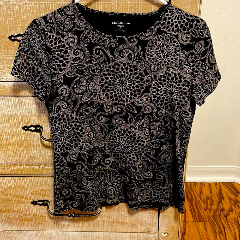 Wrinkle free dressy t shirt